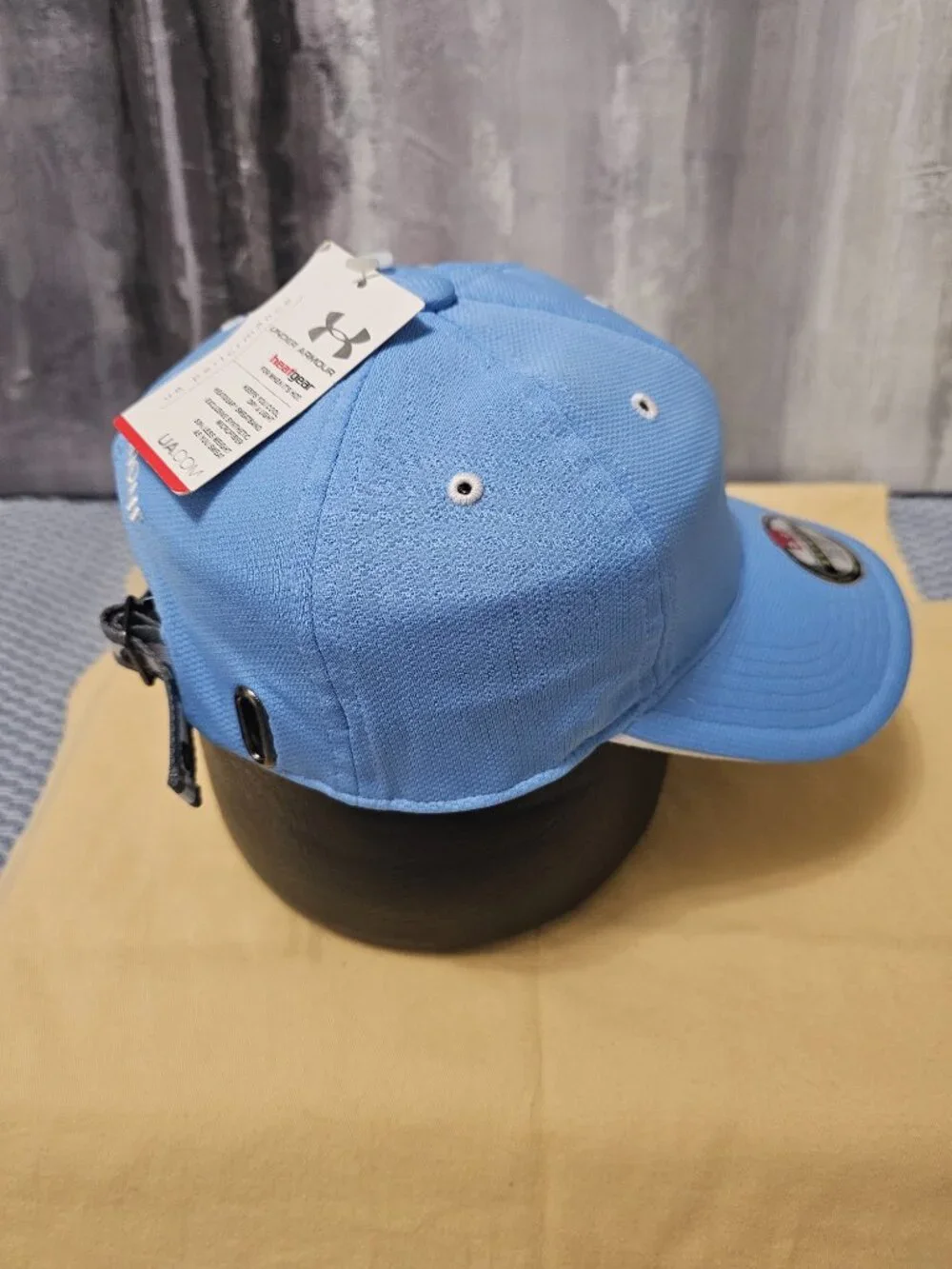 NWT Under Armour Heatgear Blue Womens Cap - One Size - Picture 4 of 6